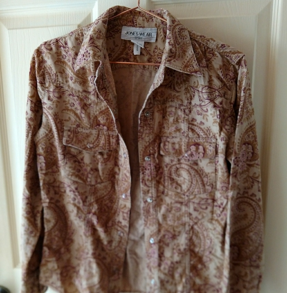 Joneswear corduroy shirt with snaps size 4
